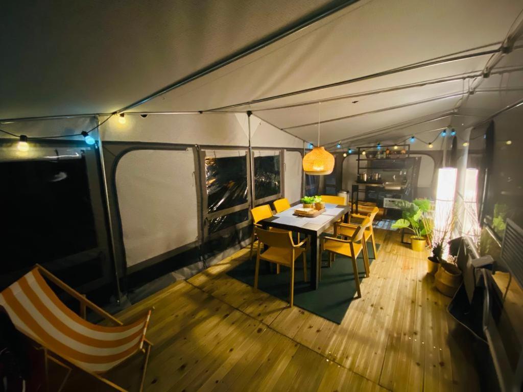Przyczepa Foremki W Molo Surf Jastarnia Exterior photo